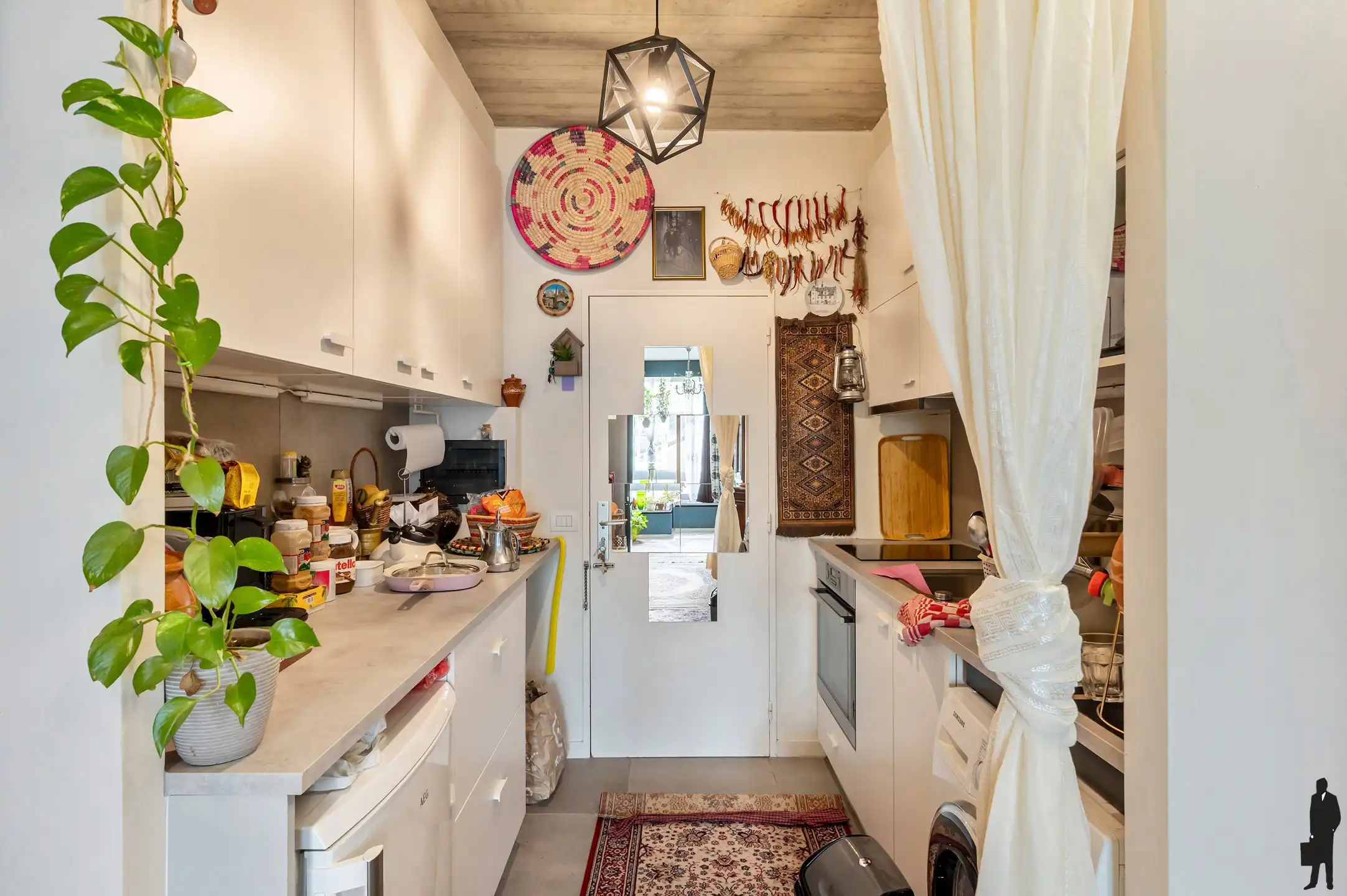 Studio met zicht op Theaterplein foto 7