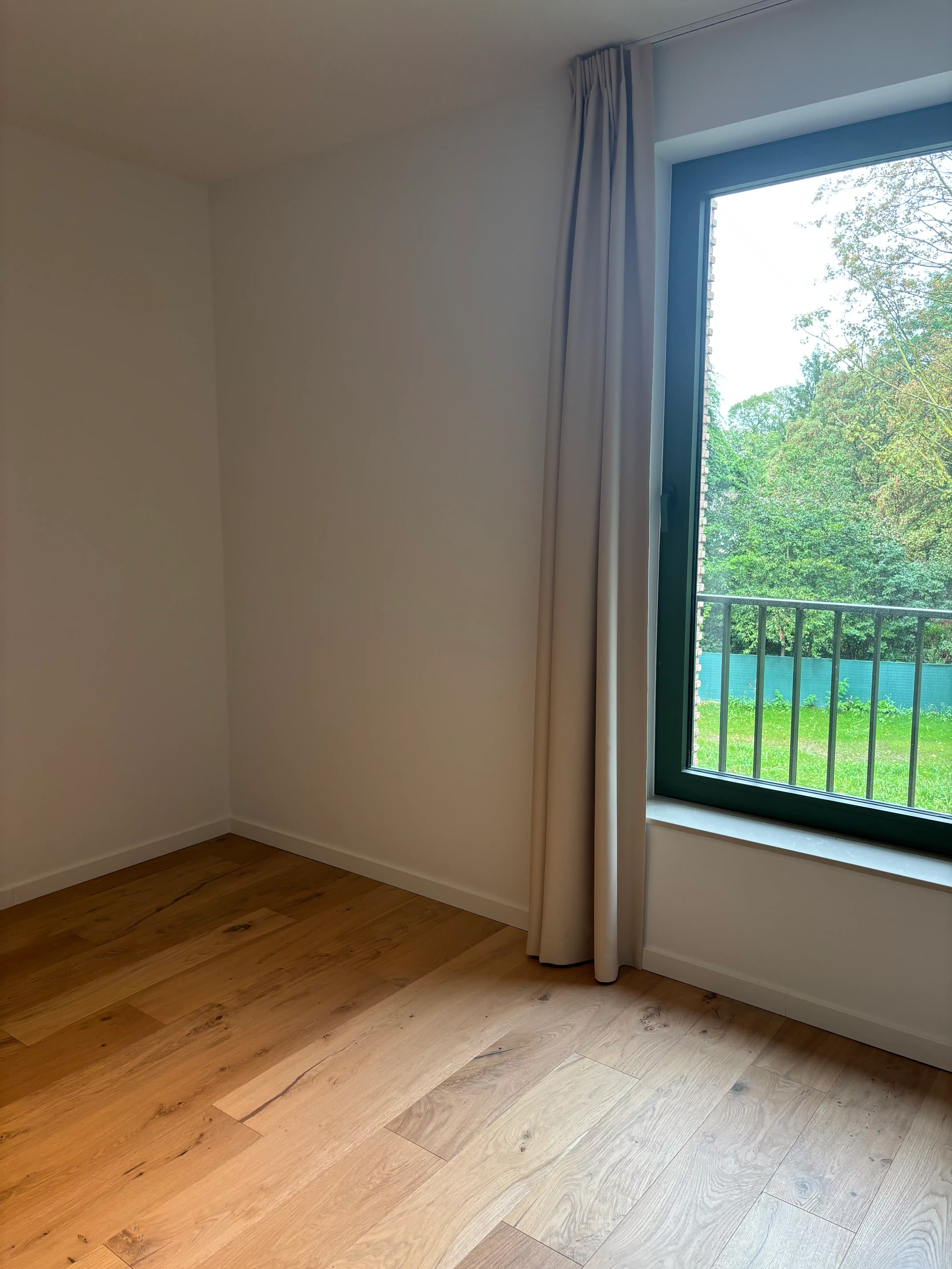 LUXUEUS NIEUWBOUWAPPARTEMENT MET SLAAPKAMER, BUREAU EN RUIM TERRAS foto 21