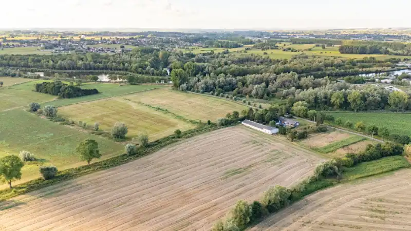 Landbouwgrond 54395 m² - vrij van pacht eind 2027 !!! foto 2