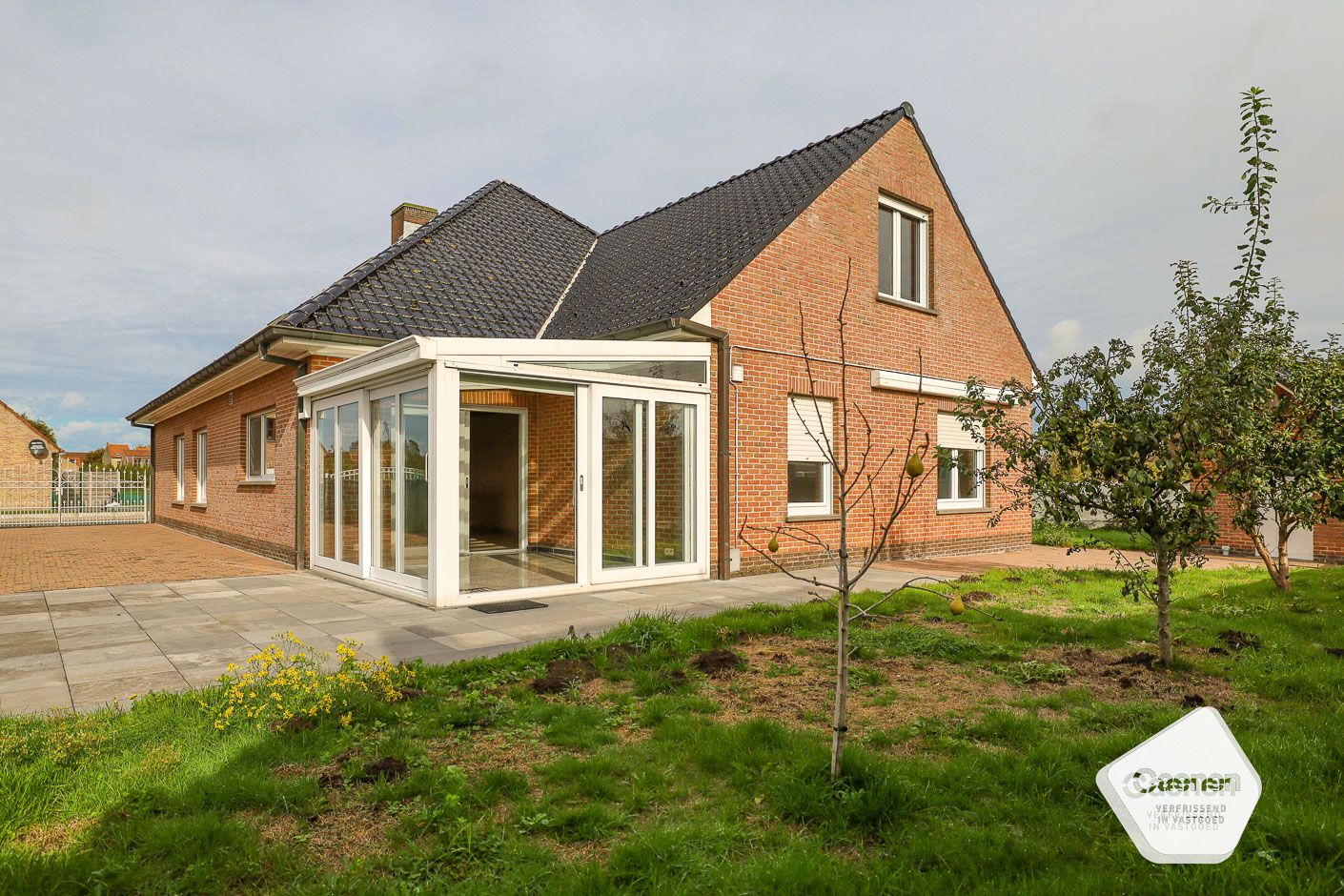 Unieke villa met gelijkvloerse slaapkamer en badkamer foto 3