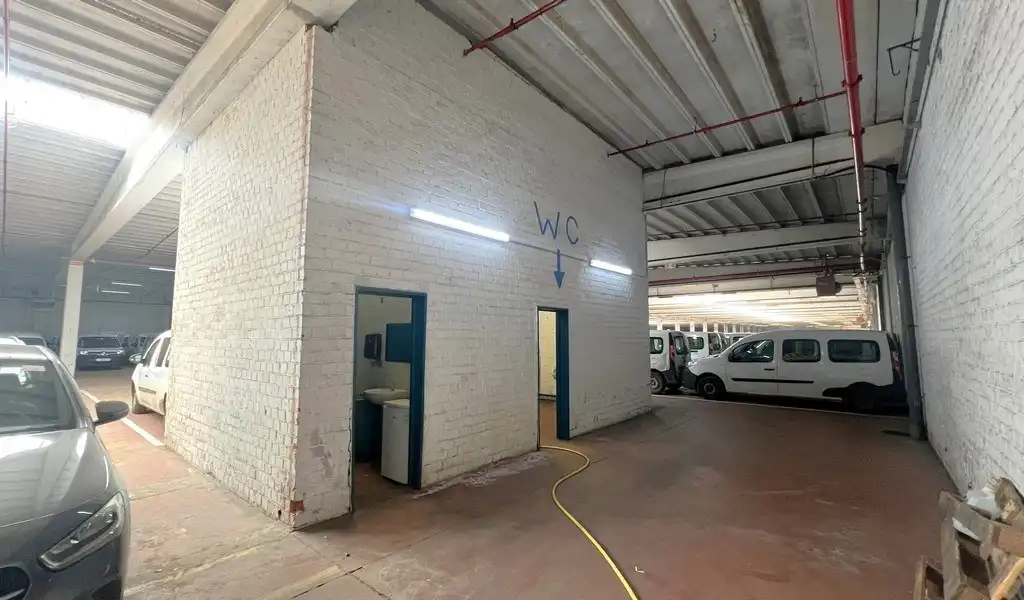 Loods te huur in industriepark-Noord te Sint-Niklaas foto 6