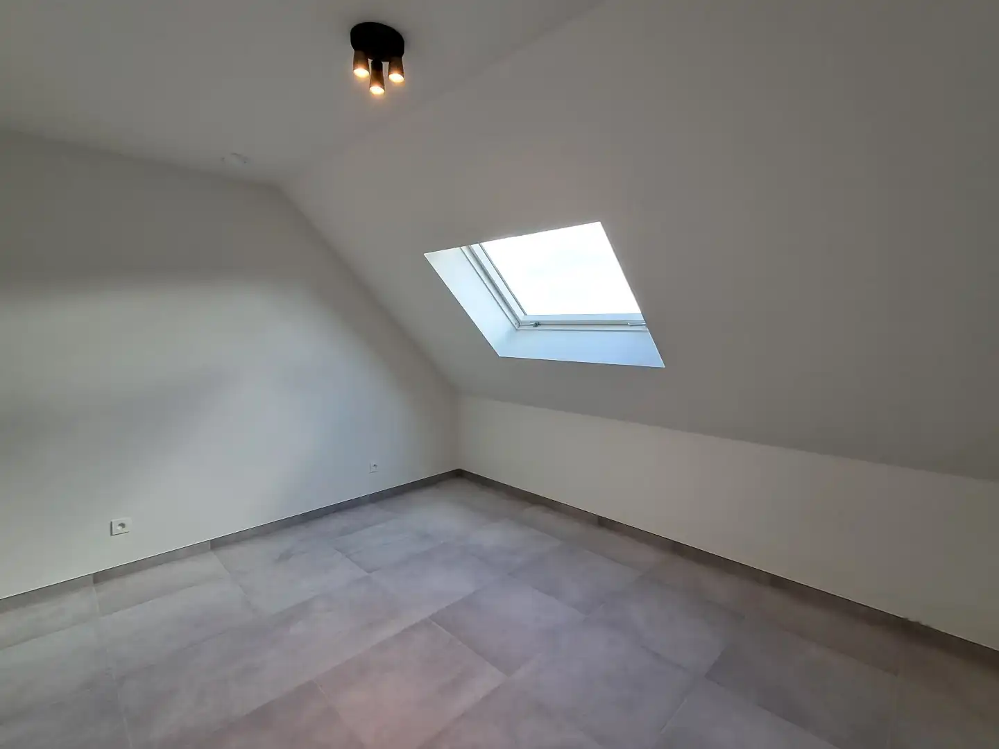 Ruim nieuwbouwappartement te Sijsele! foto 17