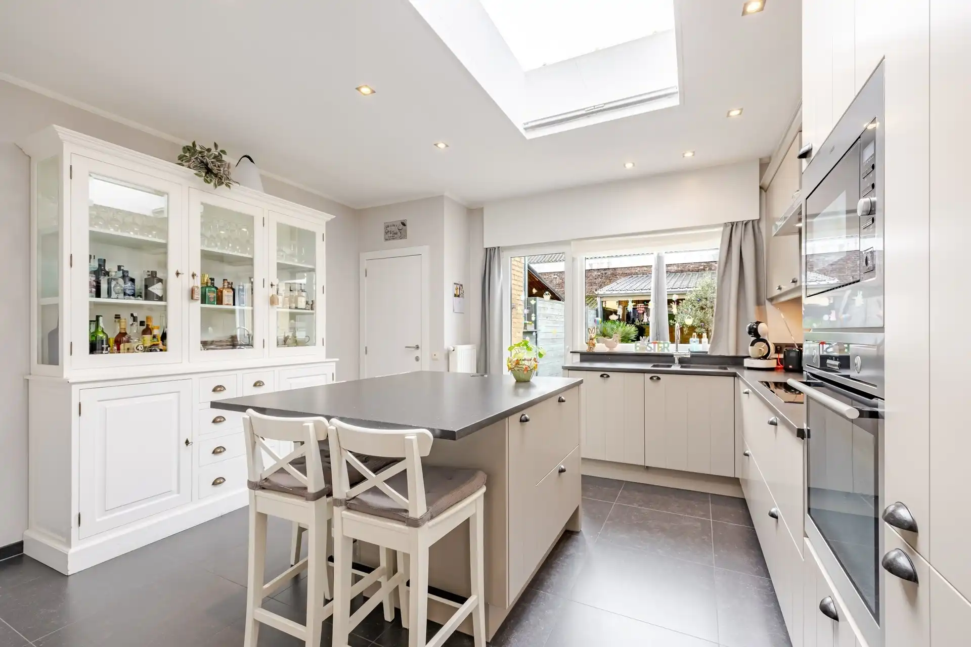 Instapklare woning op toplocatie in de stad! foto 2