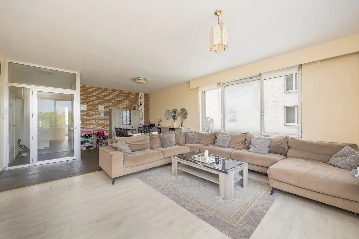 Ruim hoekappartement (3 SLK + terras) met enorm potentieel en groen zicht aan het Rivierenhof te Deurne-Zuid foto 9