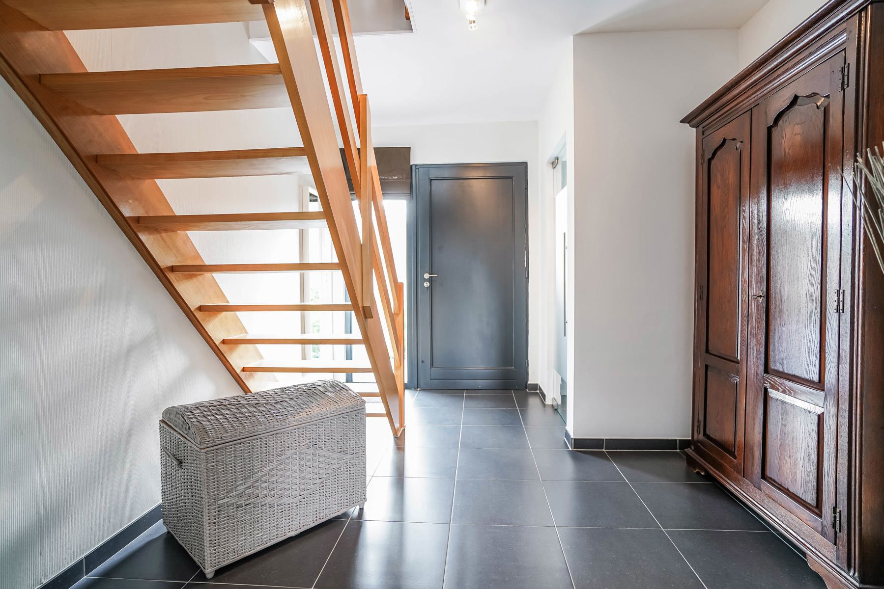 Instapklare open bebouwing met 4 slaapkamers op een prachtig perceel van 2076m² te Londerzeel foto 5
