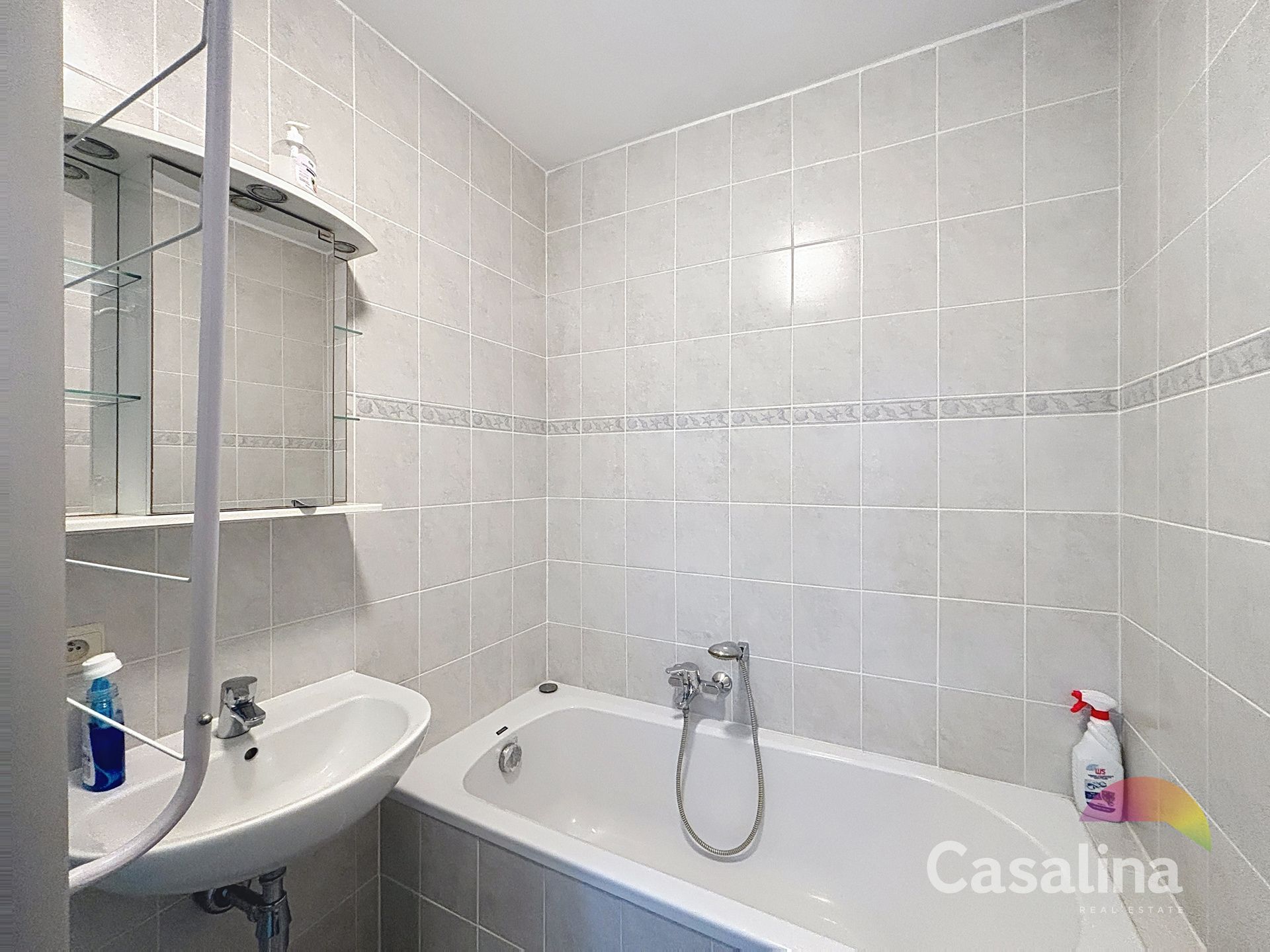 Appartement met ruim terras  foto 10