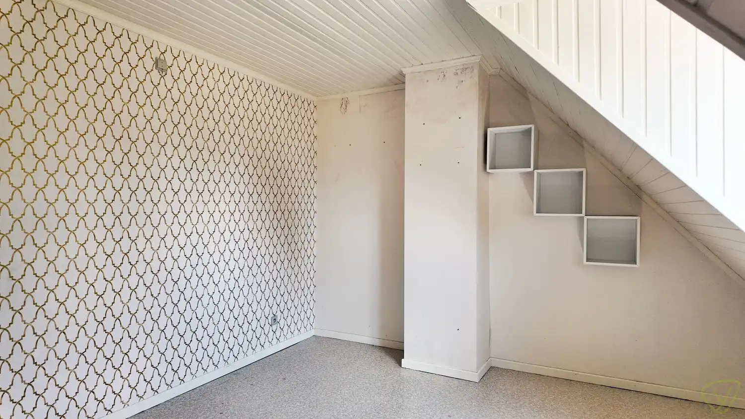 Te renoveren woning met weide op royaal perceel in Eeklo foto 14