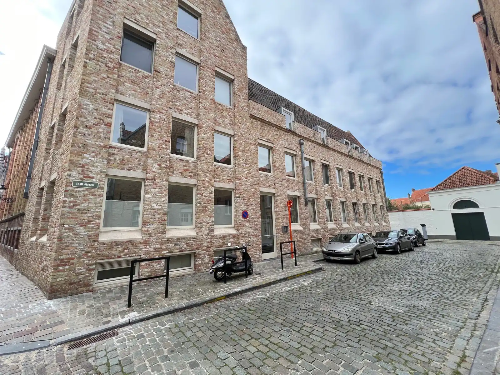 Modern appartement met 2 slpks, terras en autostaanplaats foto 23