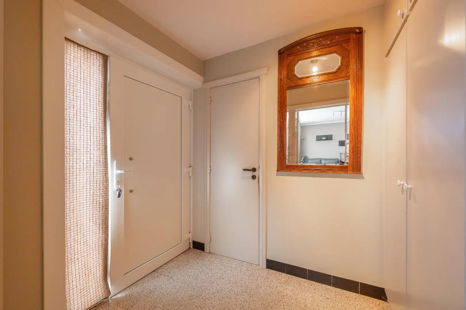 RUSTIG GELEGEN WONING MET POTENTIEEL TE IEPER  foto 2