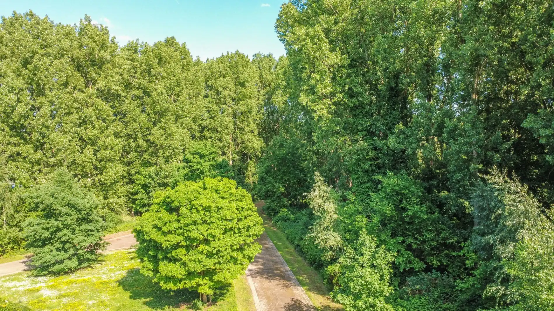GELIJKVLOERS APP MET 2 SLP, TERRASSEN & STAANPLAATS ! foto 6