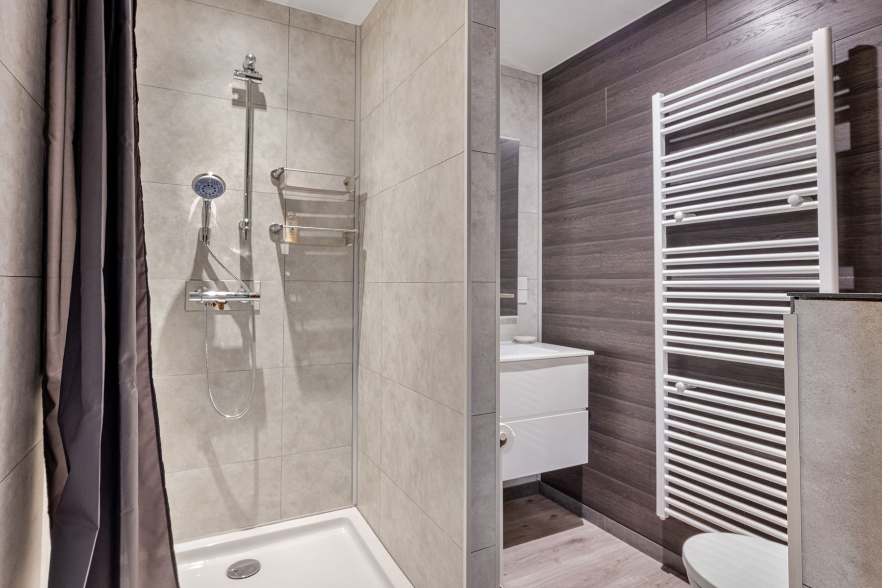 Stadswoning in afwerkingsfase met garage, EPC B in centrum foto 8