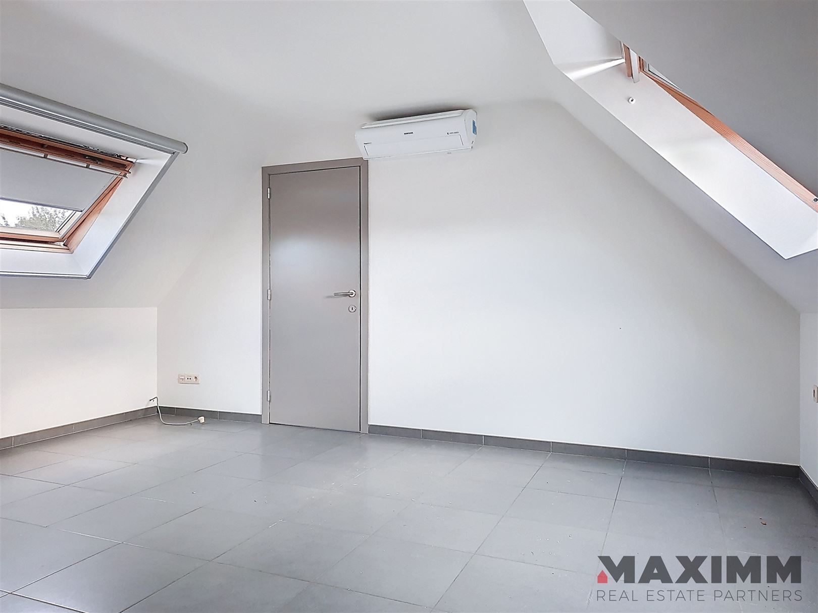 duplex woonst, 110m², terras voor- en achterzijde, garagebox en berging. foto 15
