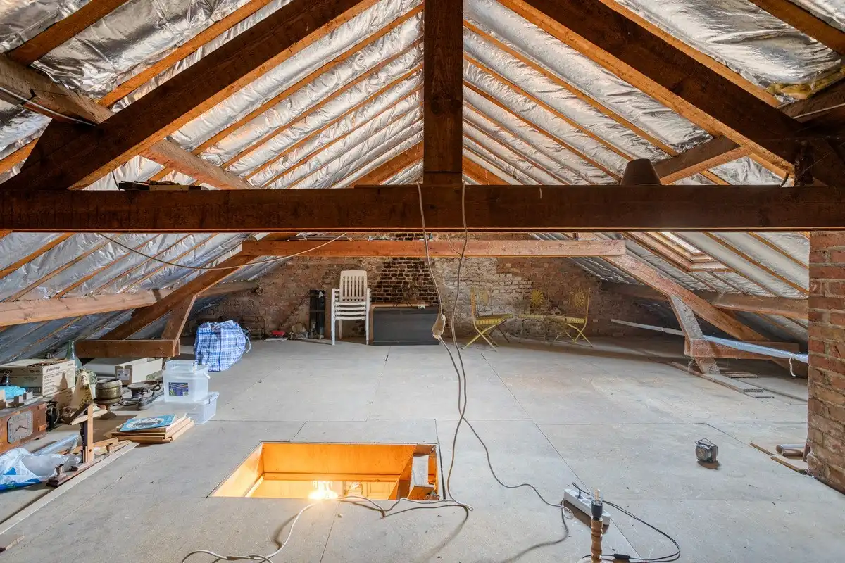Te renoveren, ruime woning op 427 m2! foto 18