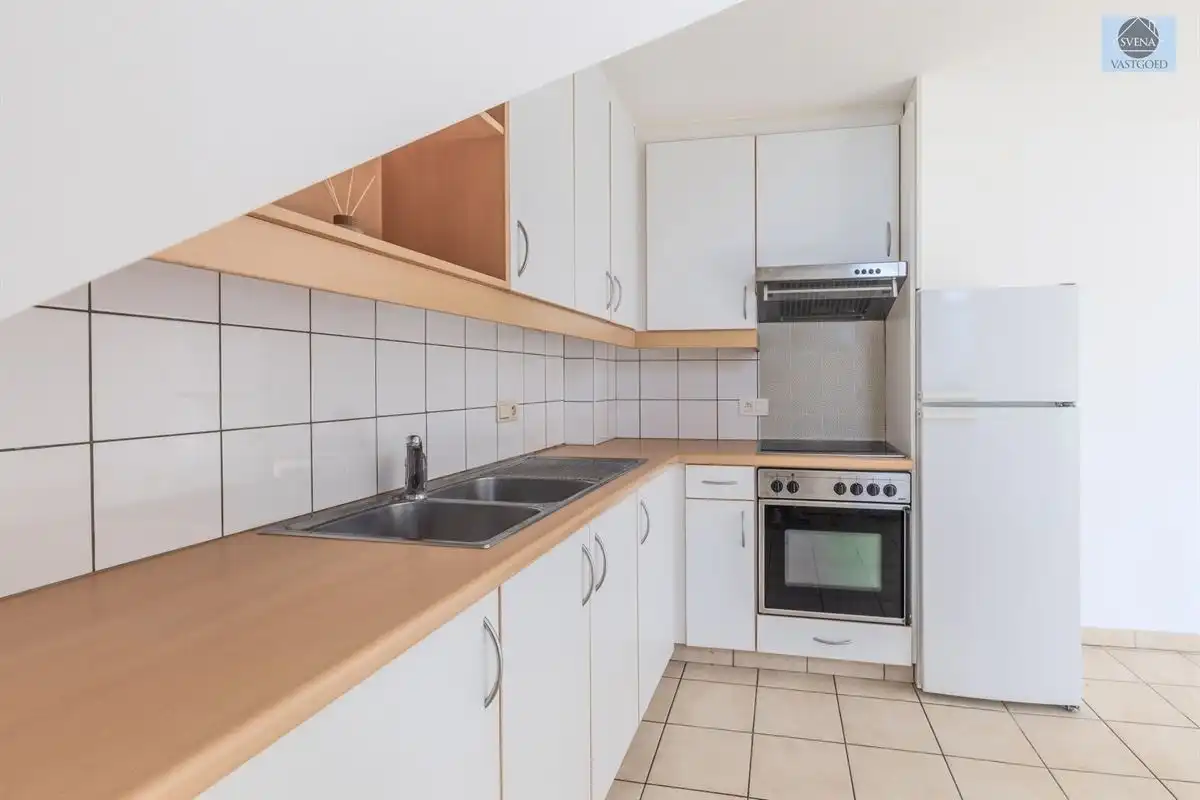 LICHTRIJK APPARTEMENT MET 2 SLAAPKAMERS IN CENTRUM GERAARDSBERGEN foto 3