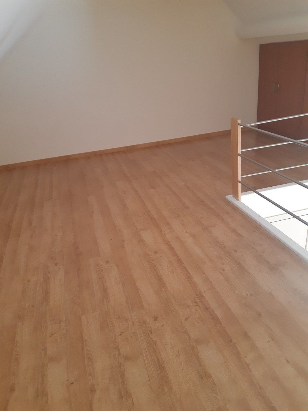 Dakappartement met aangenaam zonneterras. foto 32