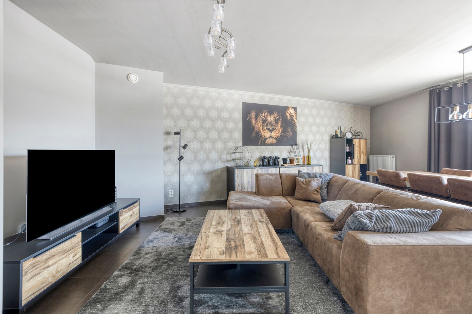 Ruim appartement met 40m² zonnig terras in Dessel foto 3