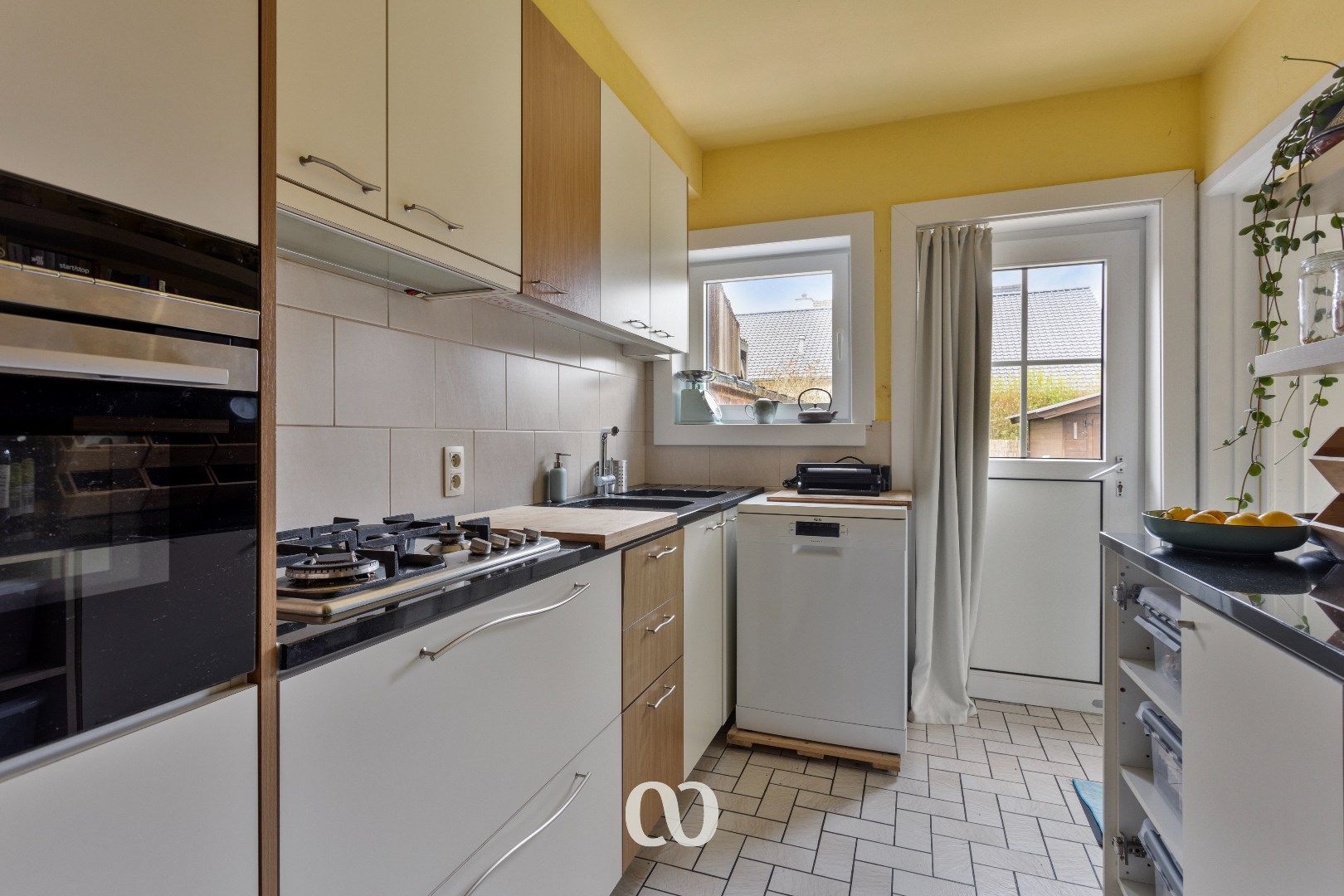 Gezinswoning met drie slaapkamers in een gezellige wijk foto 7