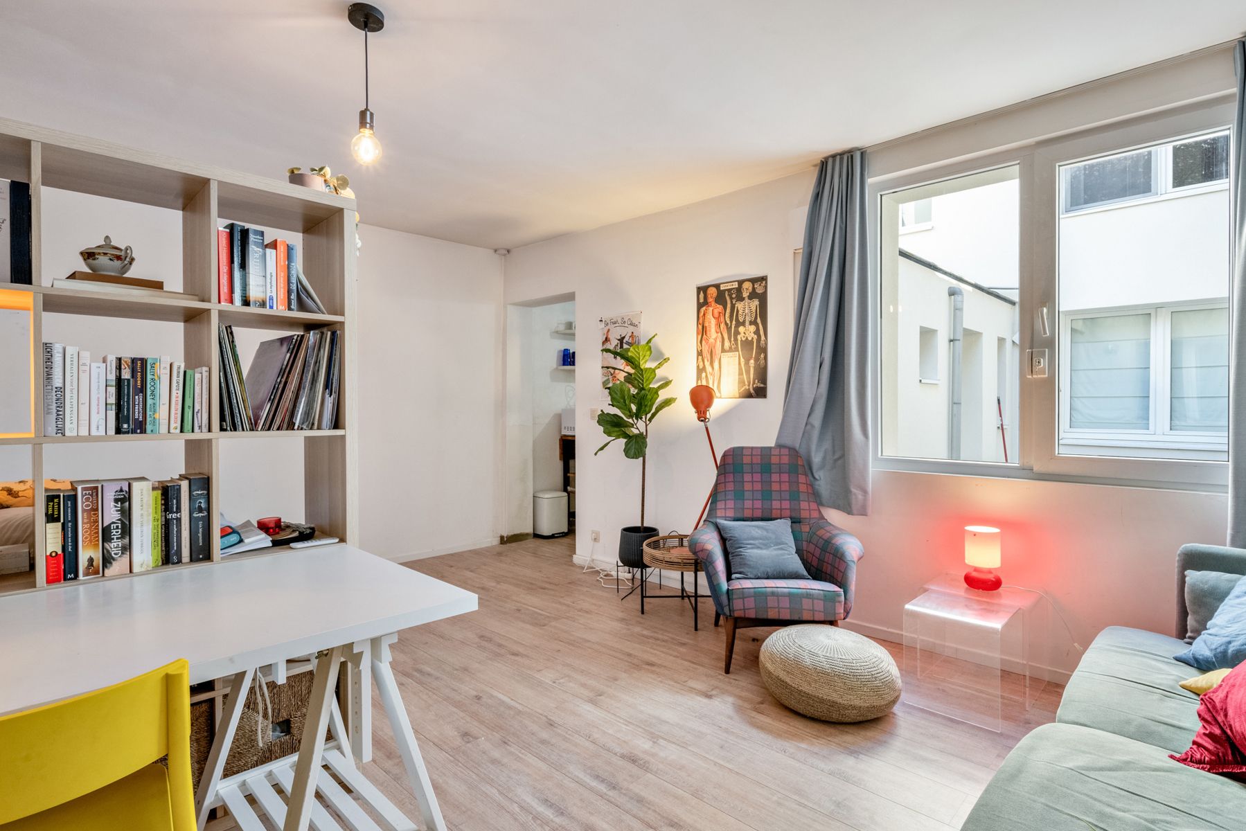 Charmante studio met terras - ideaal voor studerende kinderen foto 3