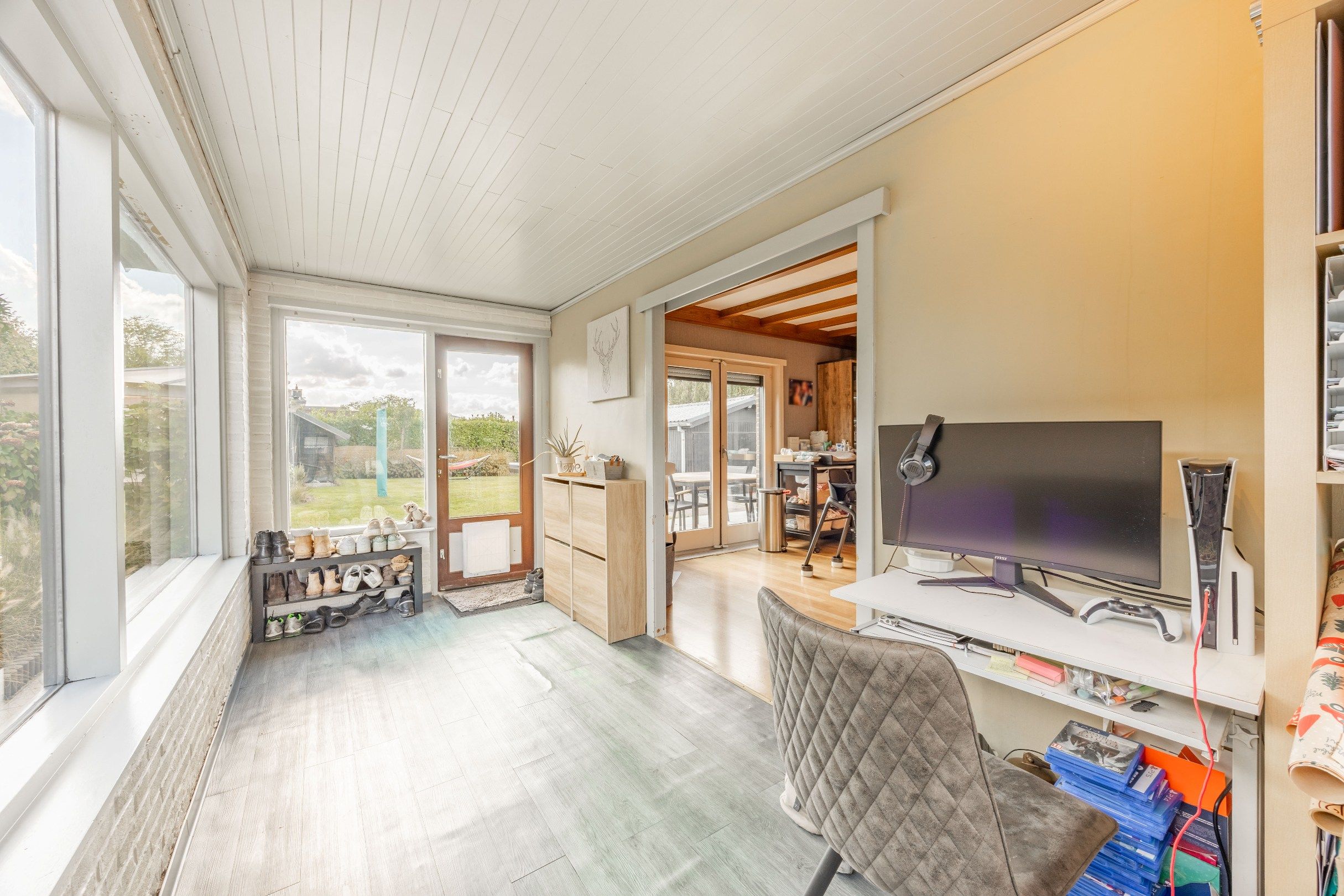 GELIJKVLOERSE WONING OP 810 M² foto 9