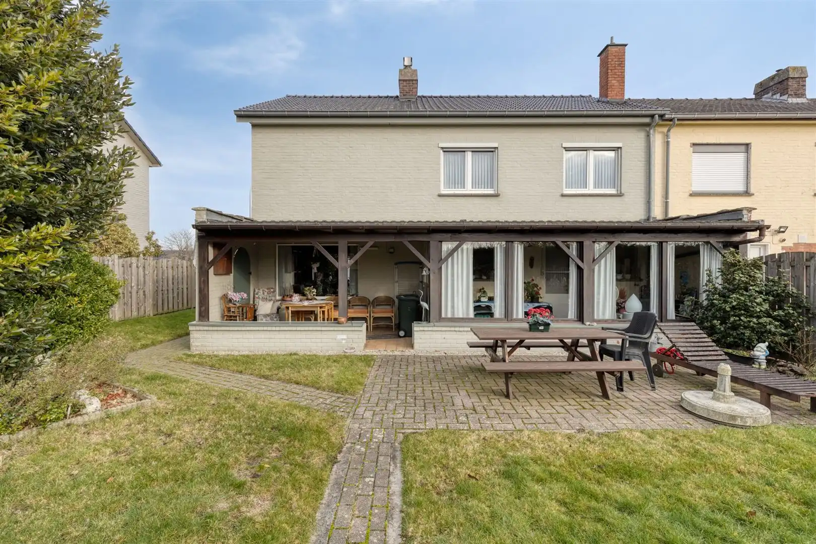 Ruime statige woning in een rustige buurt foto 31