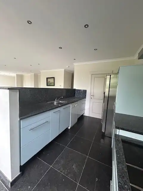 MULTI FUNCTIONEEL BEDRIJFSPAND MET KANTOREN EN APPARTEMENT foto 28