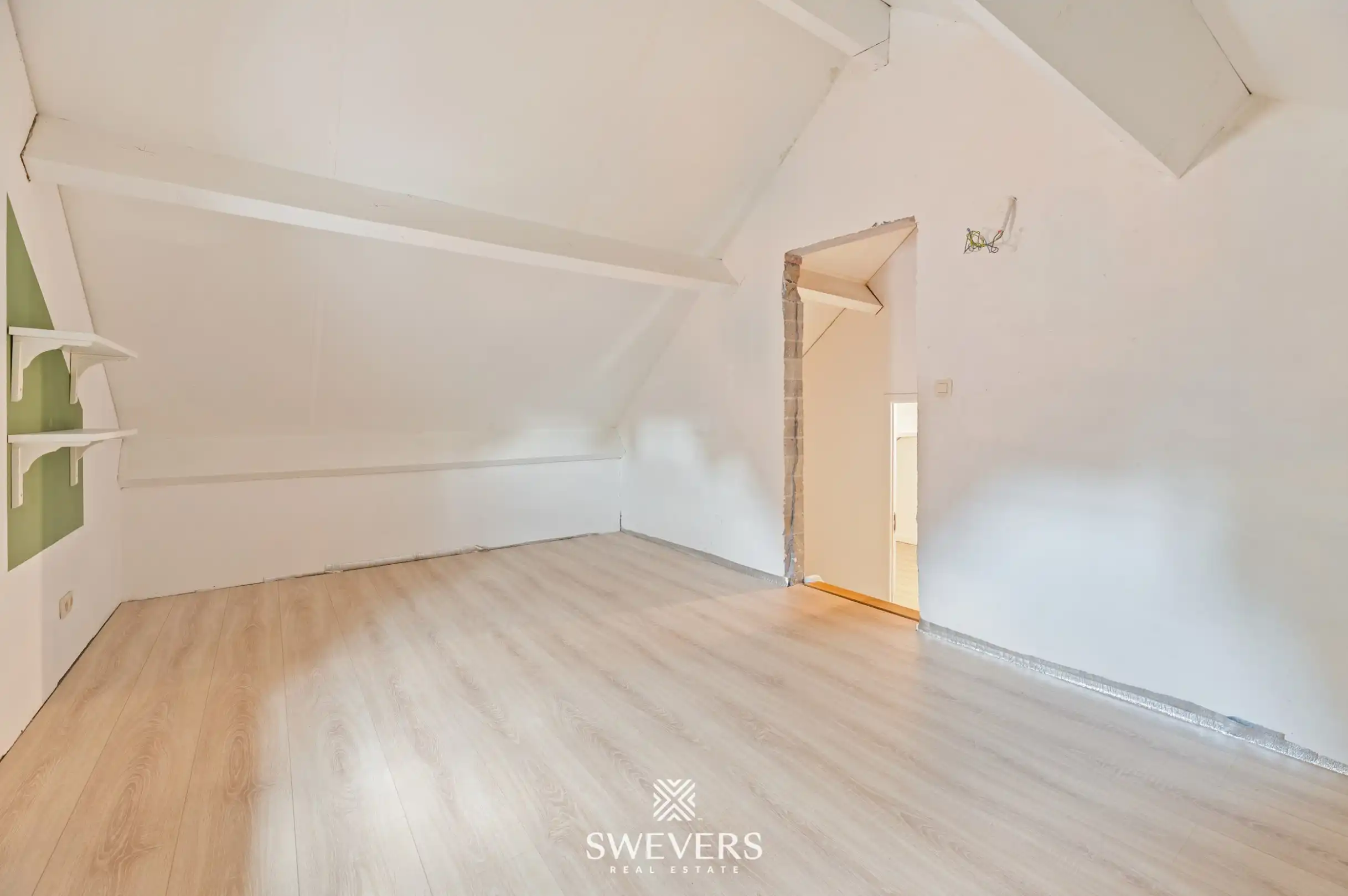 Ruime open bebouwing met 259 m² woonruimte, zuidgerichte tuin en mogelijkheden voor vrij beroep foto 19