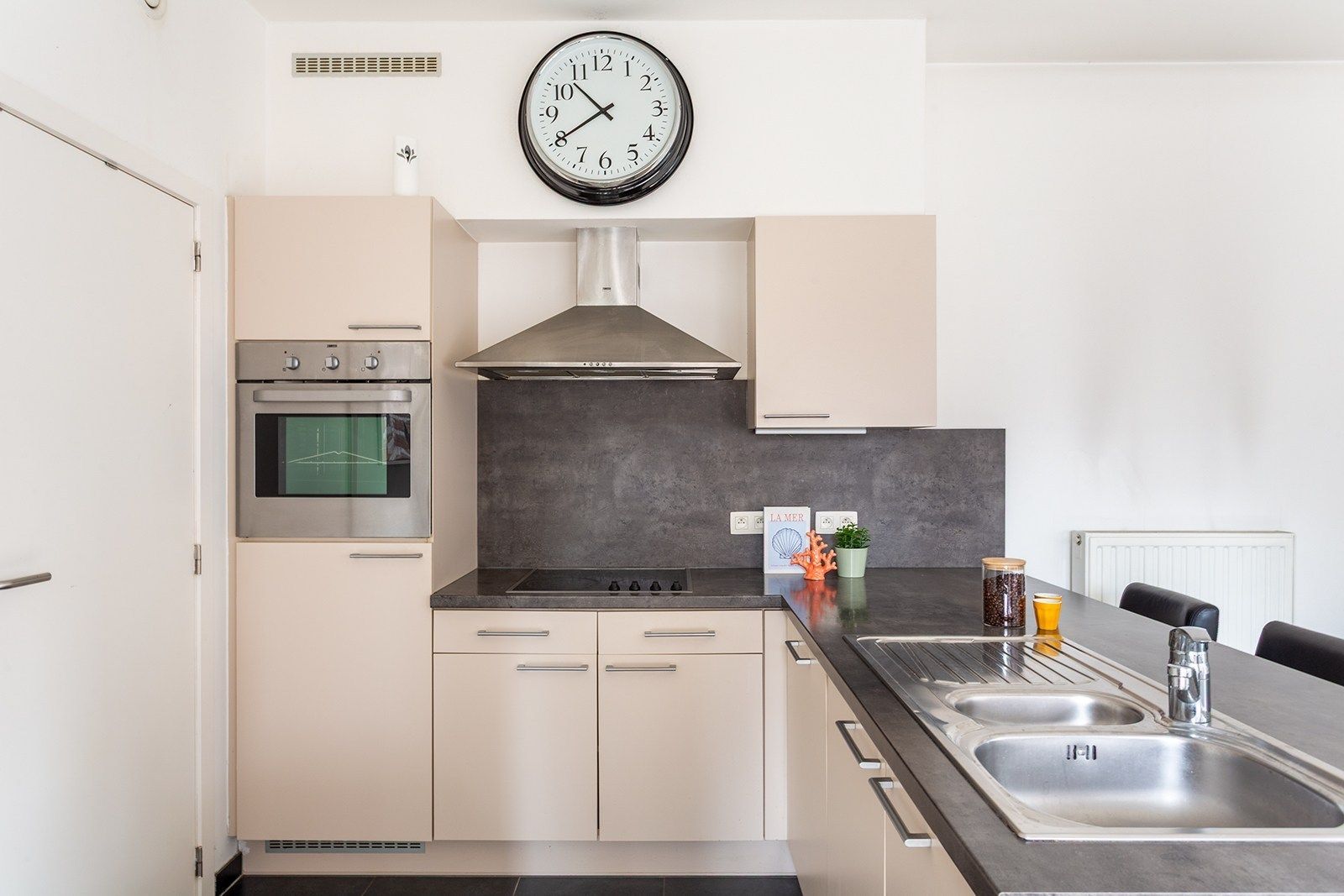 Gemeubeld luxe appartement op top locatie foto 7