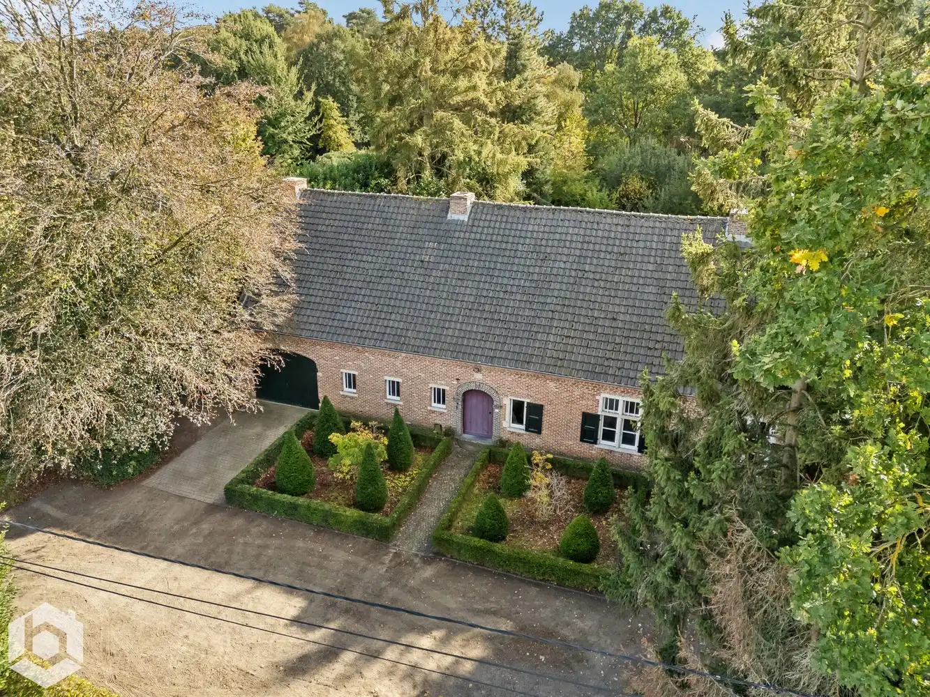 Hoofdfoto van de publicatie: Charmante hoevewoning met 4 slpkrs op perceel van 1836 m² te Keerbergen
