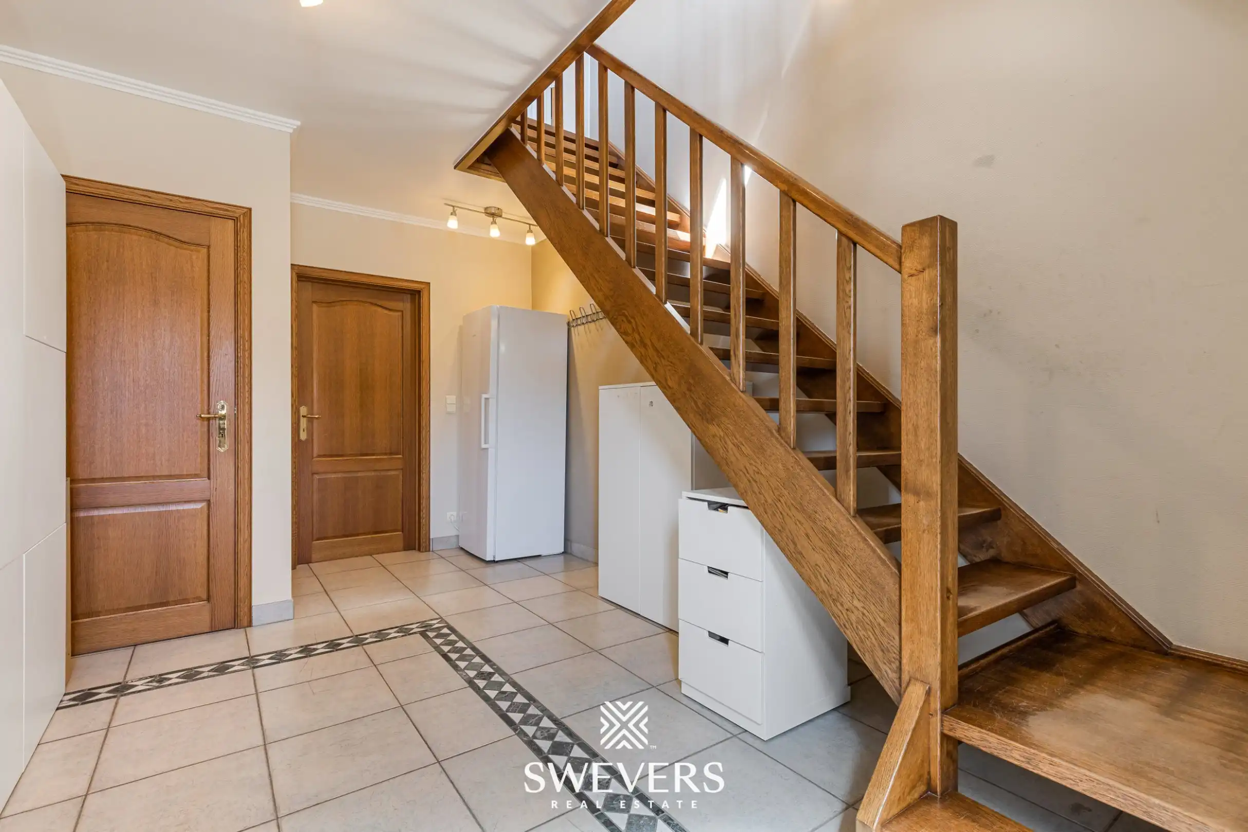 Instapklare woning met prachtig aangelegde tuin en bijgebouw in Helchteren foto 10