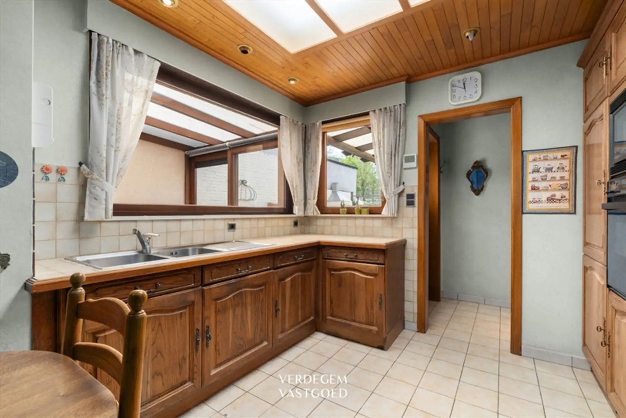 Centraal gelegen woning met 3 slaapkamers en tuin foto 8