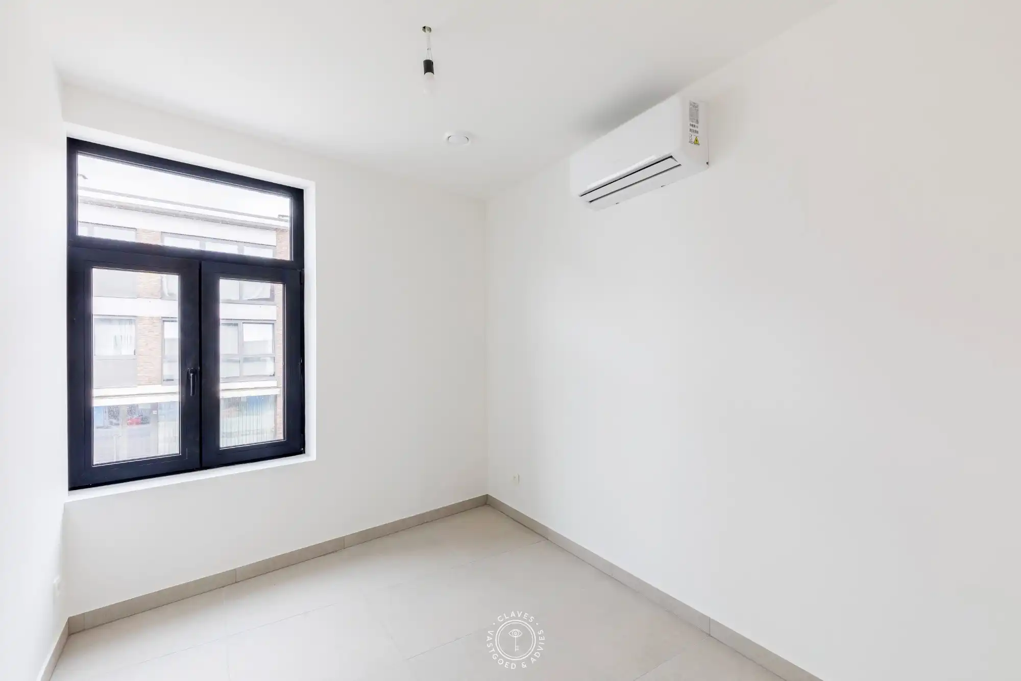 Energetisch gerenoveerd tweeslaapkamer appartement met zeer royaal terras foto 9