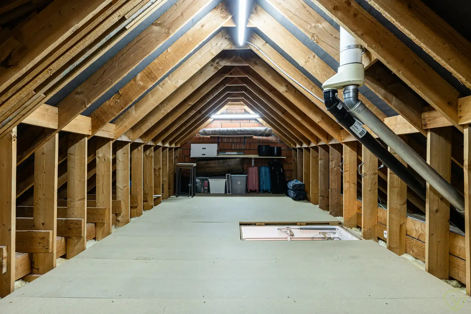 Moderne gezinswoning te koop in Eeklo met 3 slaapkamers, garage en zolder, perfect voor comfortabel wonen! foto 25