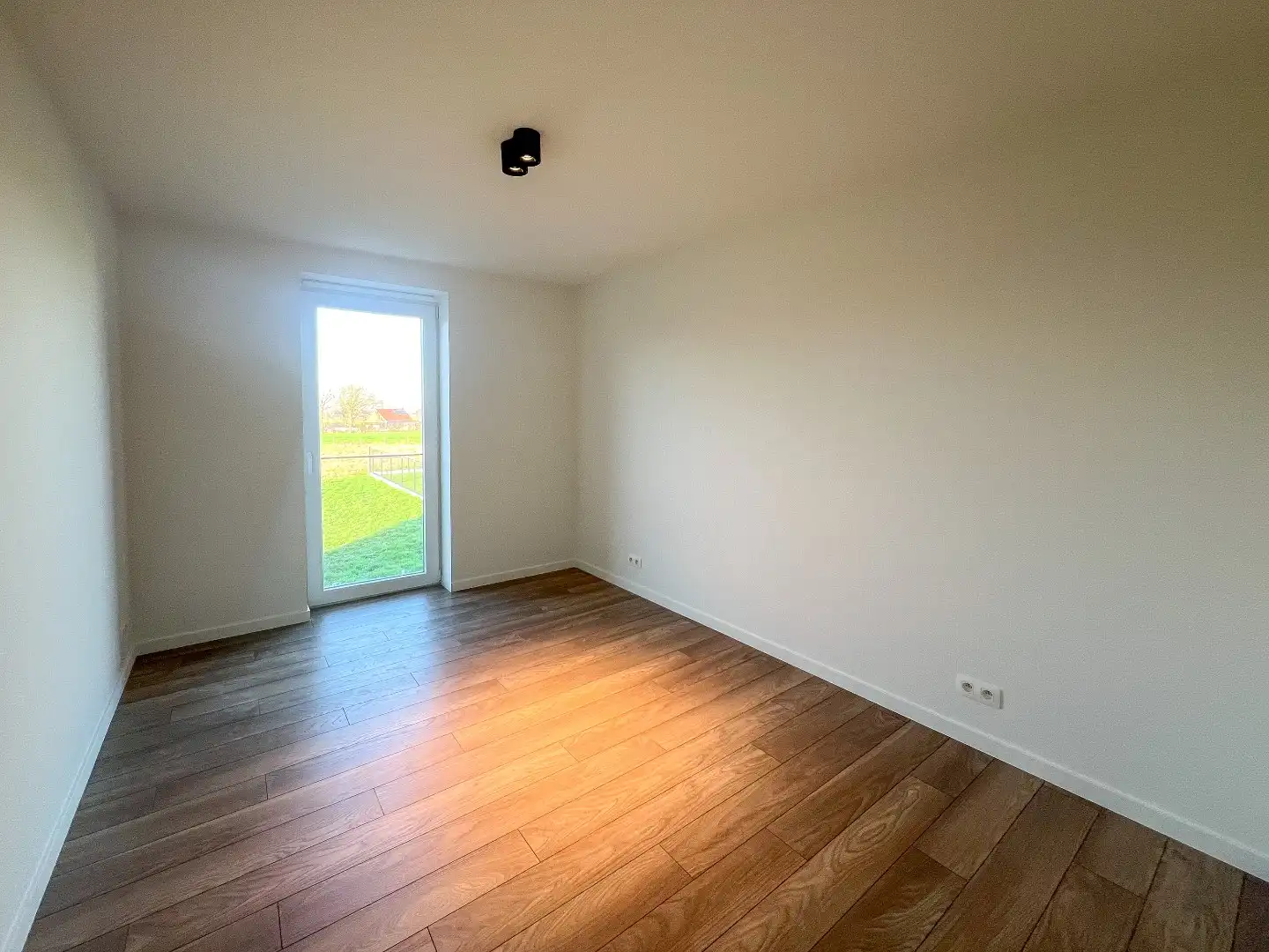 Moderne halfopen nieuwbouwwoning op 537 m² met landelijk verzicht op topligging te Torhout foto 11