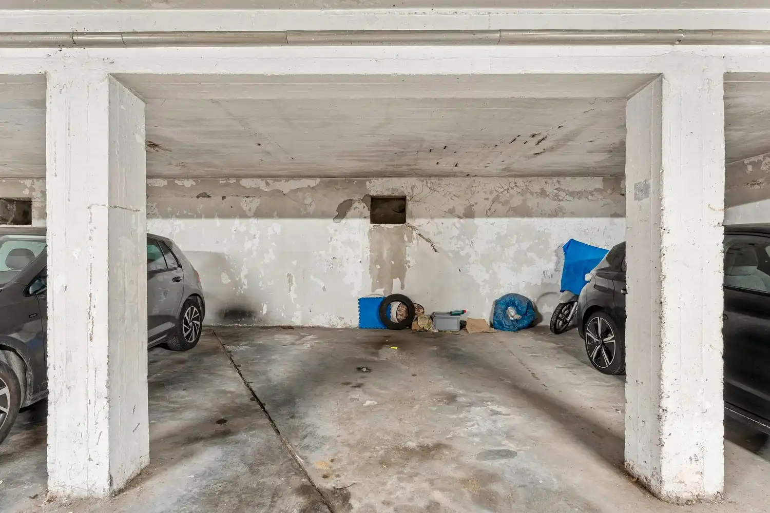 Lichtrijk appartement met 2 slaapkamers, terras en twee autostaanplaatsen, nabij het centrum van Sint-Truiden. foto 14