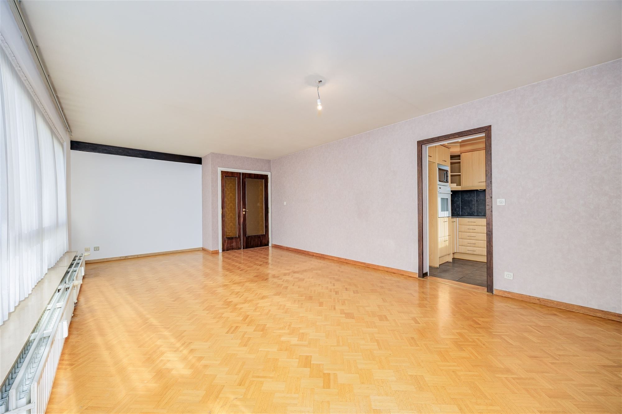 Zeer licht instapklaar appt met 3 slaapkamers en terras foto 4