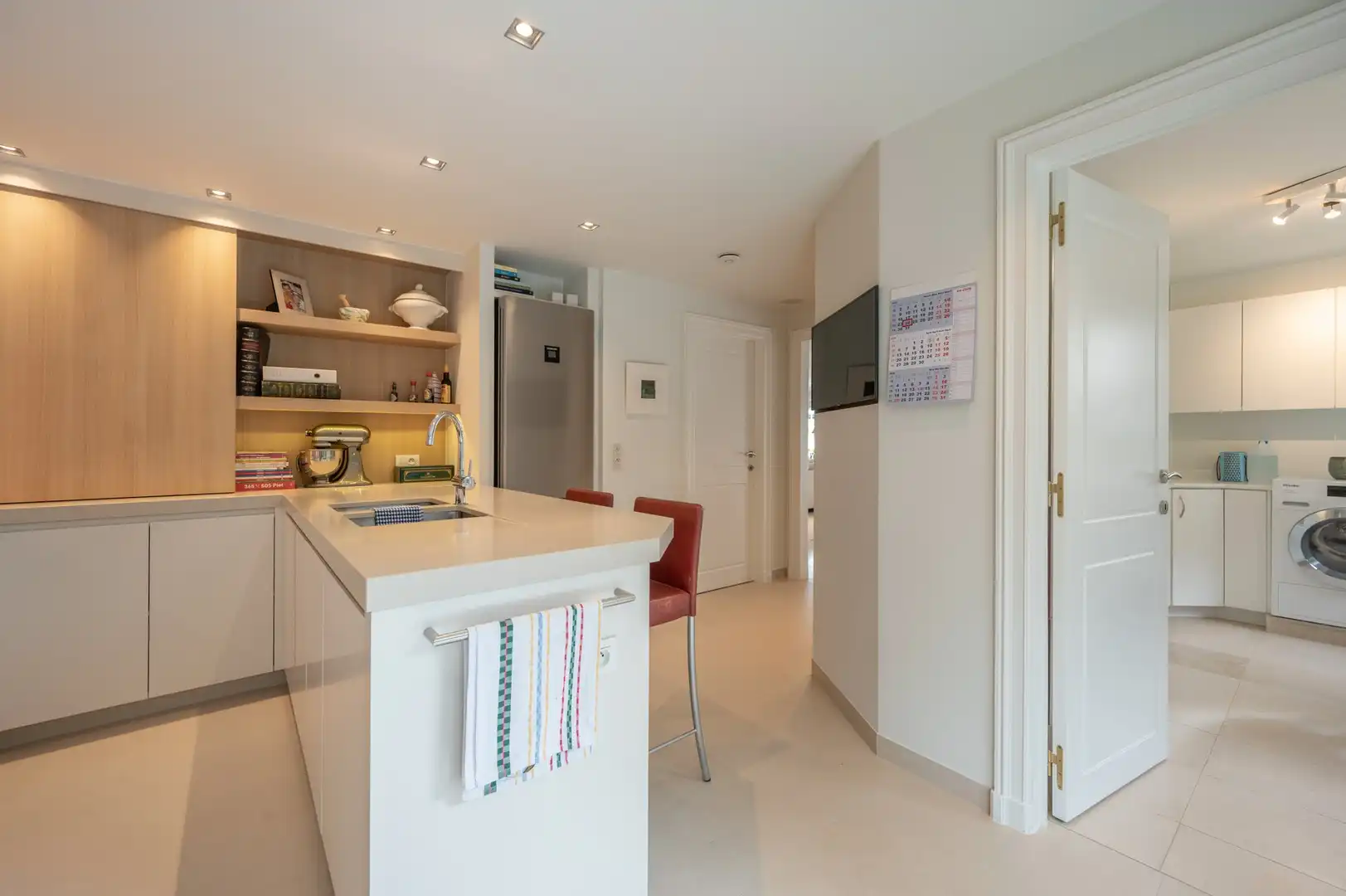 Uniek appartement van ongeveer 300 m2 met een prachtige privatieve tuin. foto 15