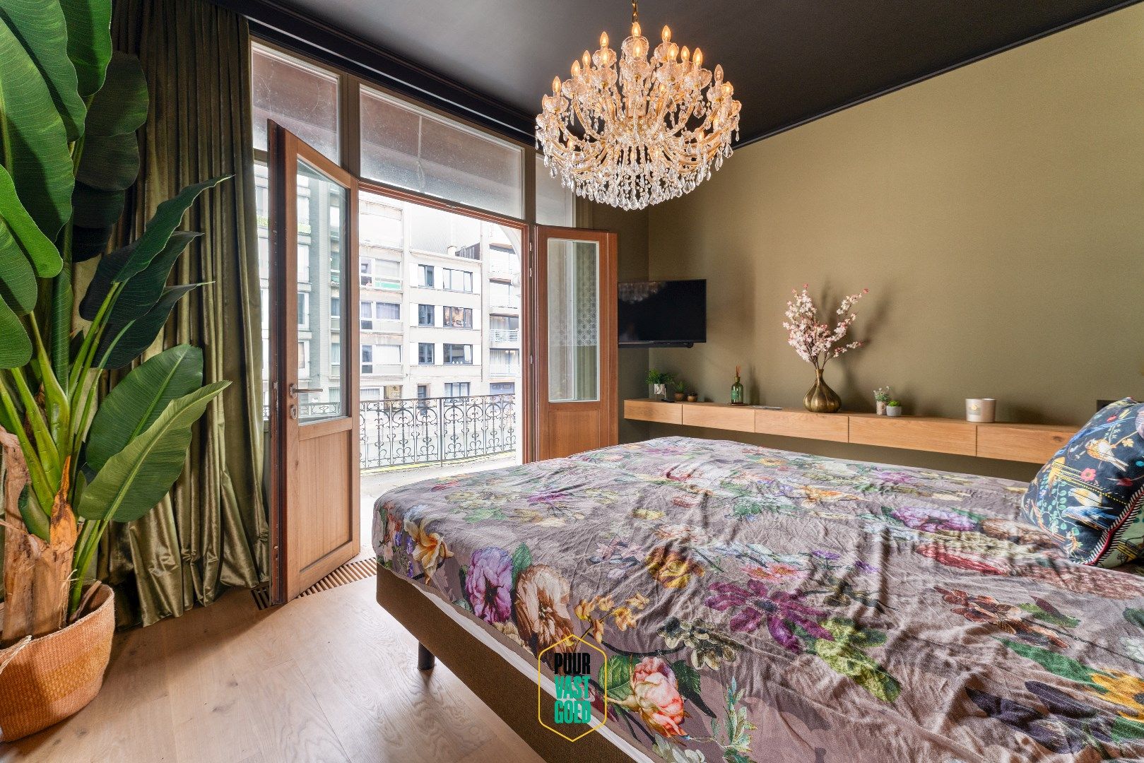 Luxueus wonen, verblijven, genieten en feesten op een steenworp van het strand foto 13