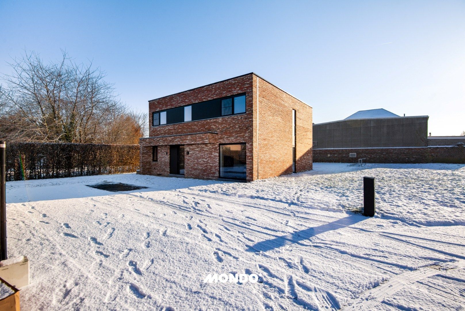 Uitzonderlijke BEN-woning (E-peil -9!) met 5 slaapkamers te Grimbergen foto {{pictureIndex}}