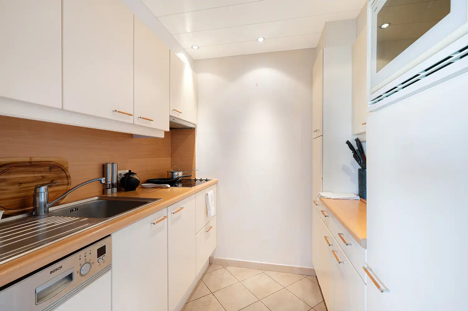 Hoekappartement met 2 slaapkamers en frontaal zeezicht foto 8