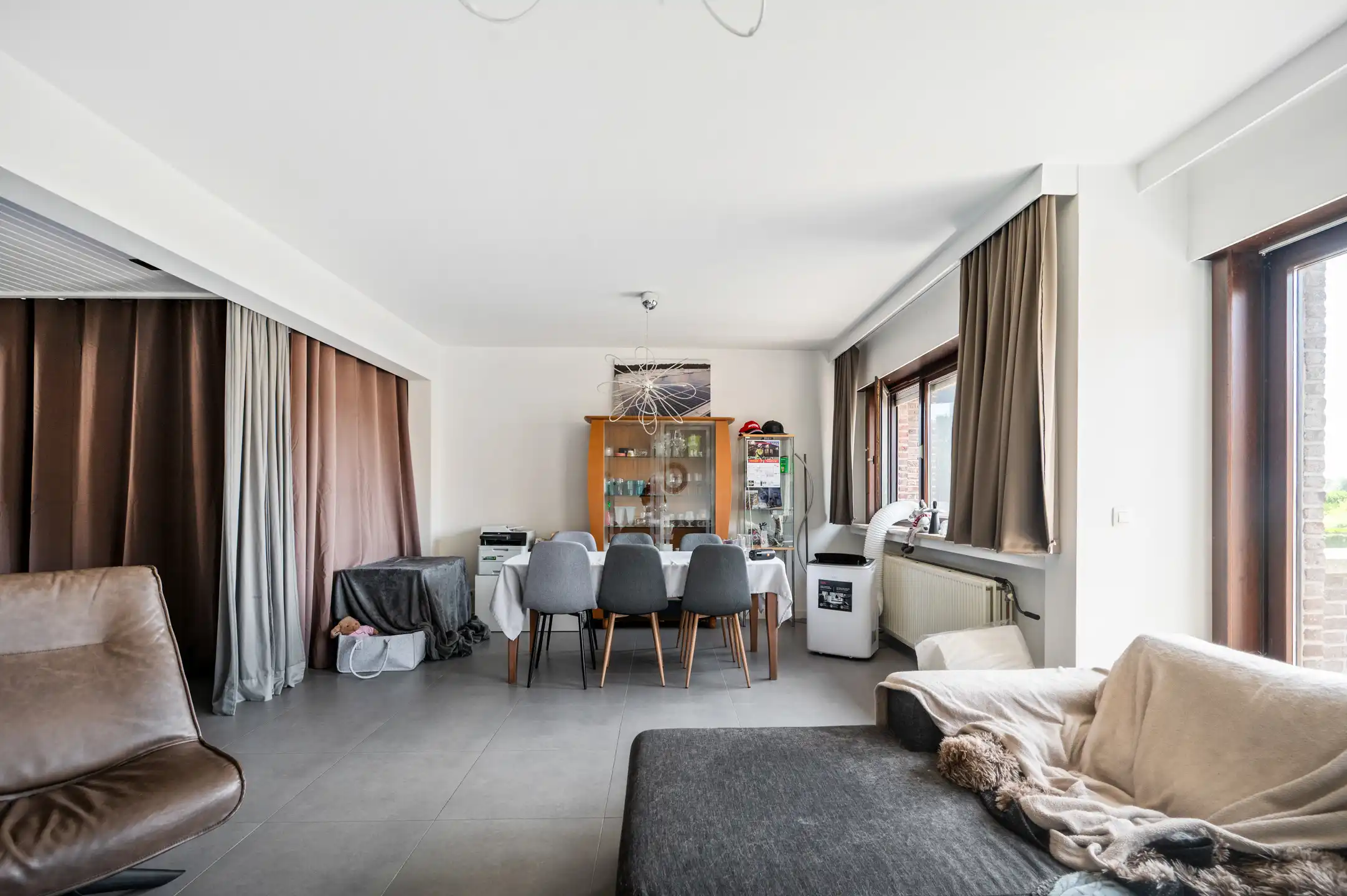 Ruim 3-slpk. duplex-appartement met garage, groot, zonnig terras en ruime bergzolder foto 12