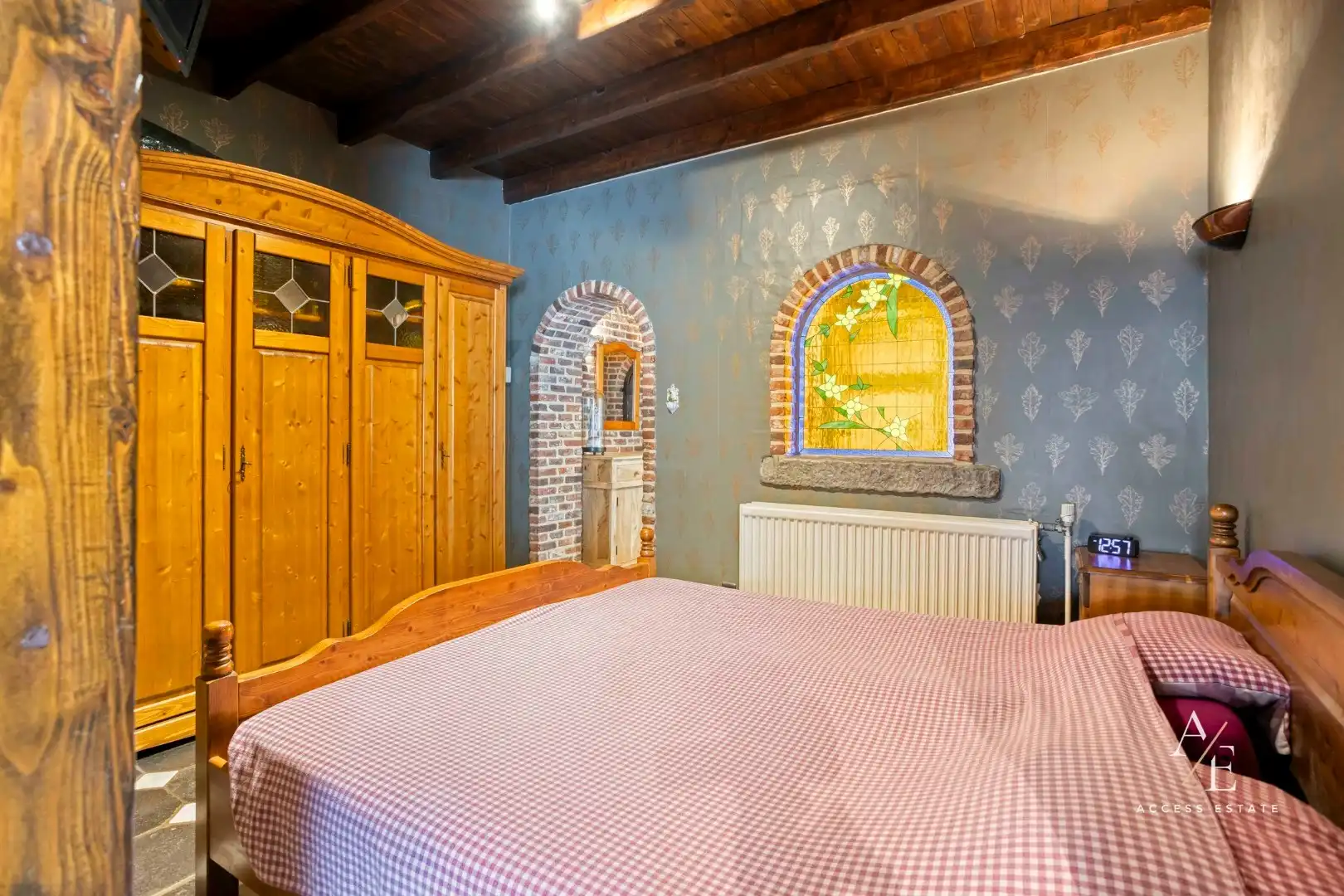 OOSTAKKER - Karaktervolle open bebouwing met grote tuin nabij het centrum foto 7