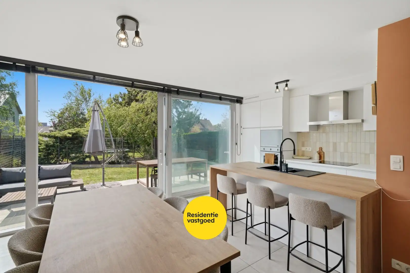 Instapklare woning in rustige woonwijk te Zandvoorde foto 5