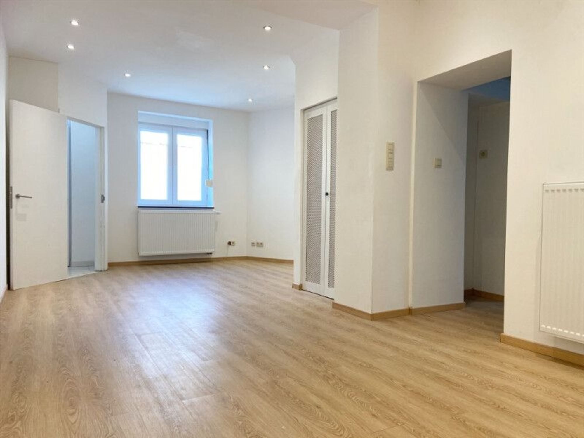 WONING MET 2 SLKS TE HUUR IN TONGEREN foto 3
