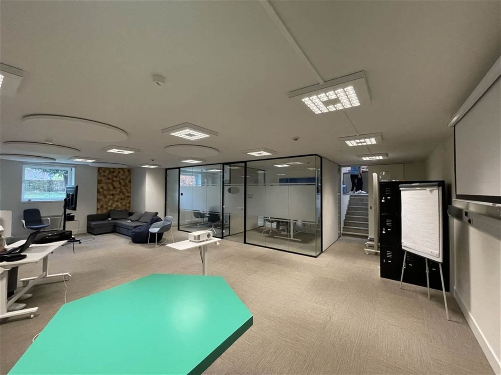 Kantoorgebouw foto 14