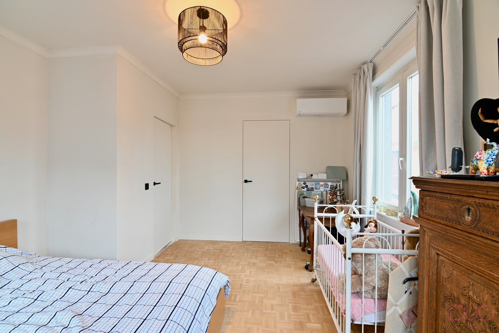 Instapklare woning in hartje Sint-Truiden met dubbele garage en stadstuin foto 12