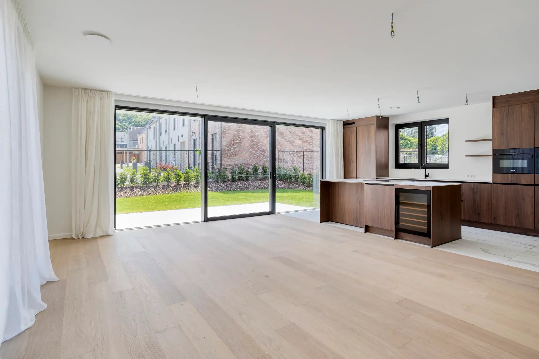 Luxueus afgewerkt gelijkvloersappartement met 3 slaapkamers foto 7