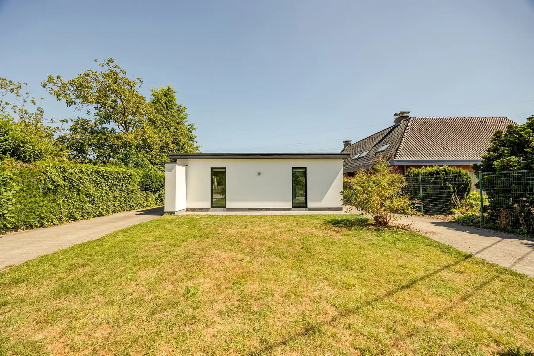 Instapklare bungalow op een perceel van ruim 40 are foto 3
