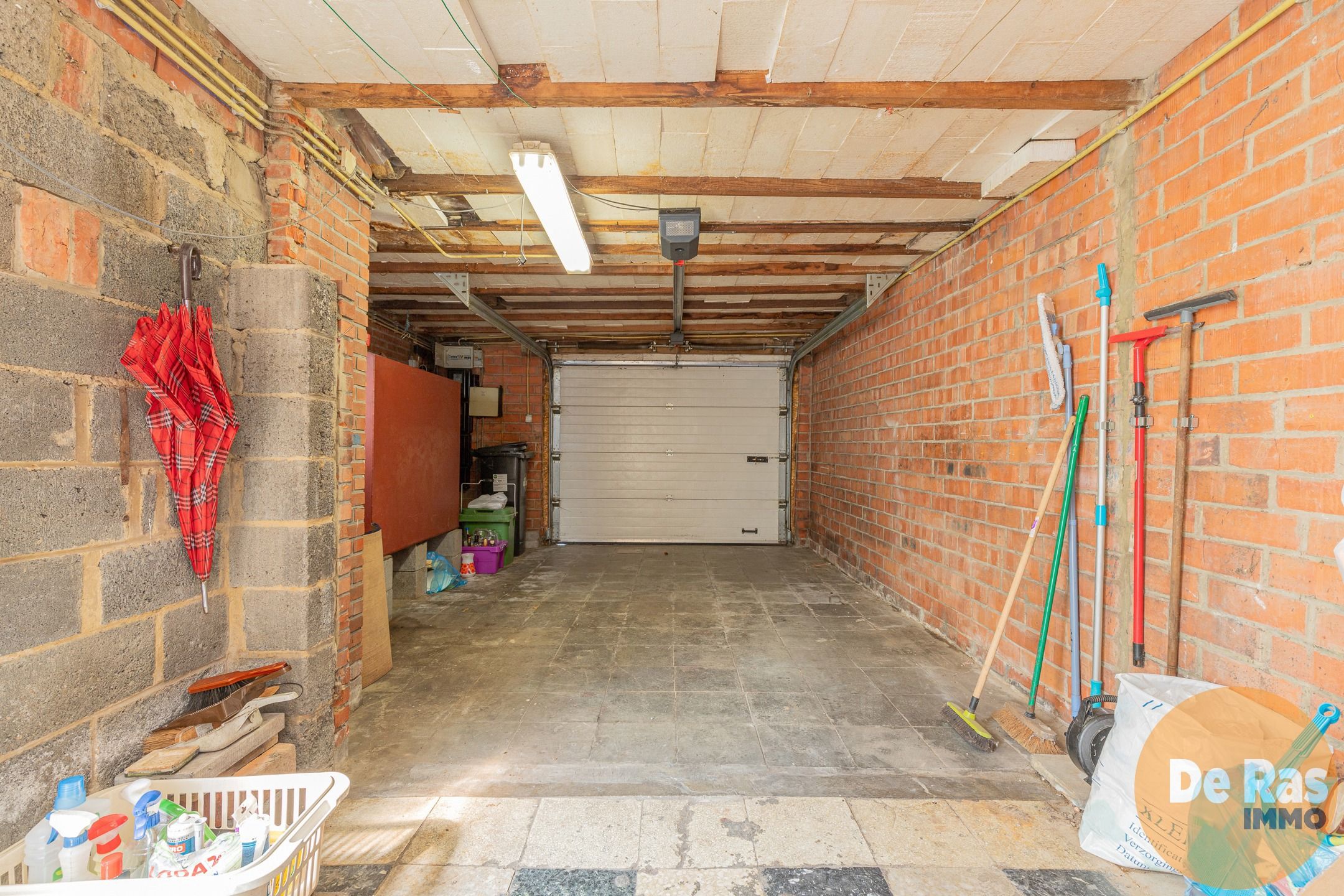 LEDE- SOLIDE WONING MET GARAGE foto 10