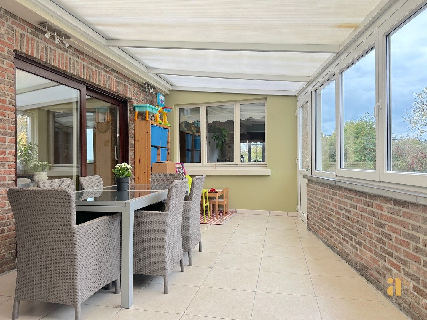 Gezinswoning met optie voor zelfstandige en prachtig uitzicht foto 13