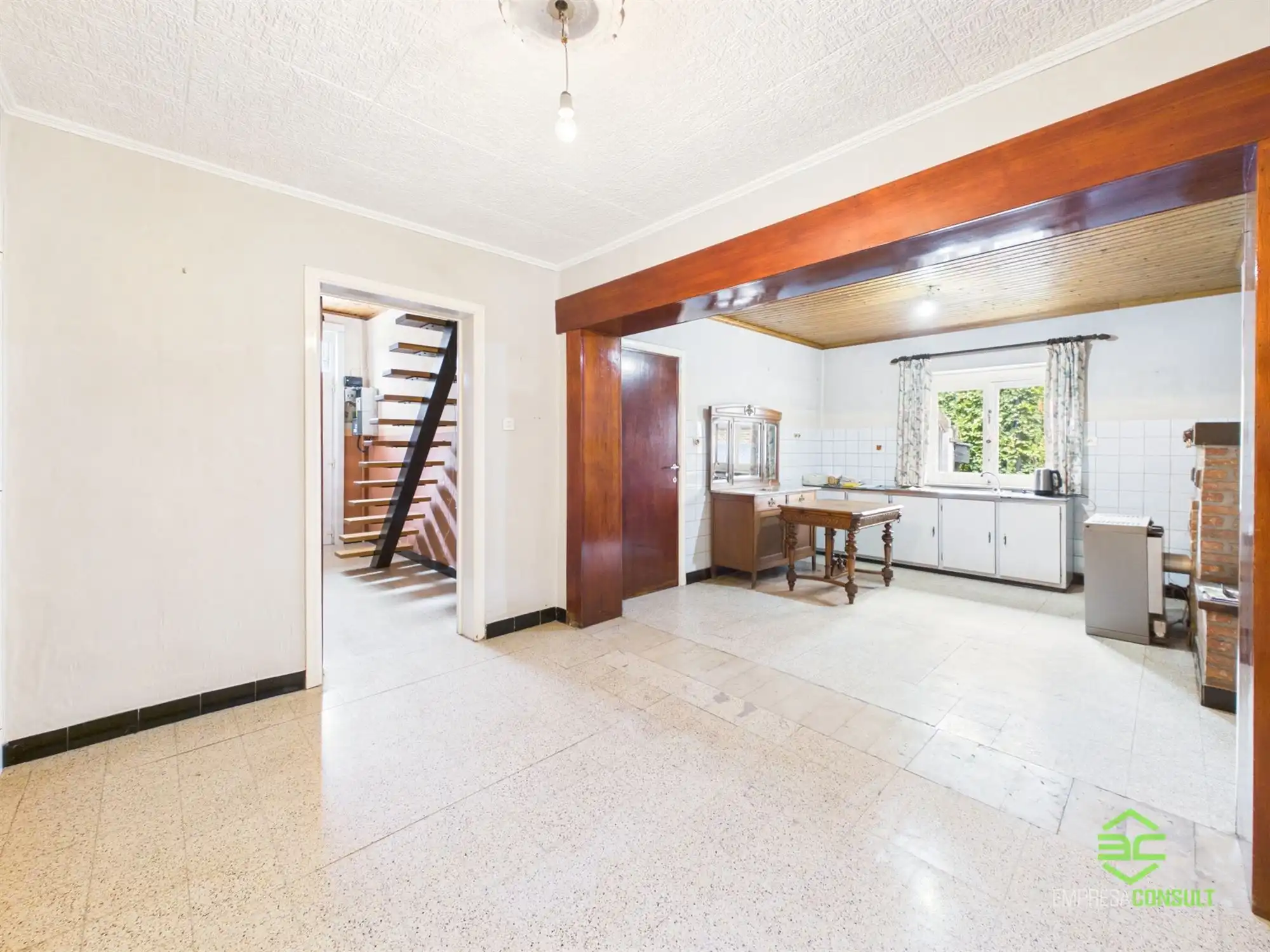 Centraal gelegen te renoveren woning in Kortenbos! foto 11
